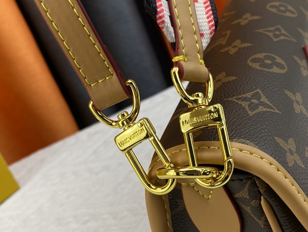 ルイヴィトンバッグ素材ディテール